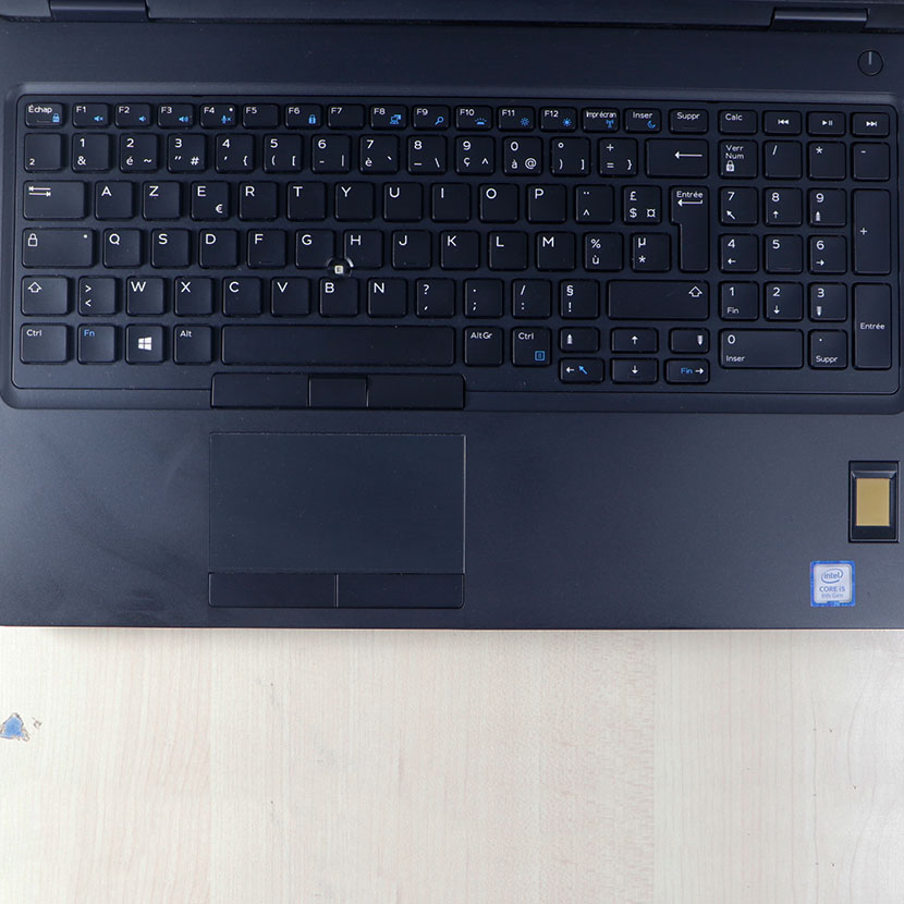 PC Dell Latitude E5590 Core i5 (7th Gén) - RAM 8Go DDR4 SSD 256Go écran Full HD 15.6" LED - Full HD – Image 3