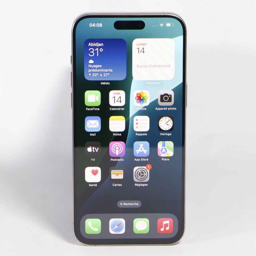 Vente de Téléphone portable d'occasion à Abidjan : Apple · iPhone 15 Pro Max · iOS 18 · Capacité : 8Gb/256Gb · connecteur USB Type-C · une nano SIM + eSIM * Garantie 6 mois