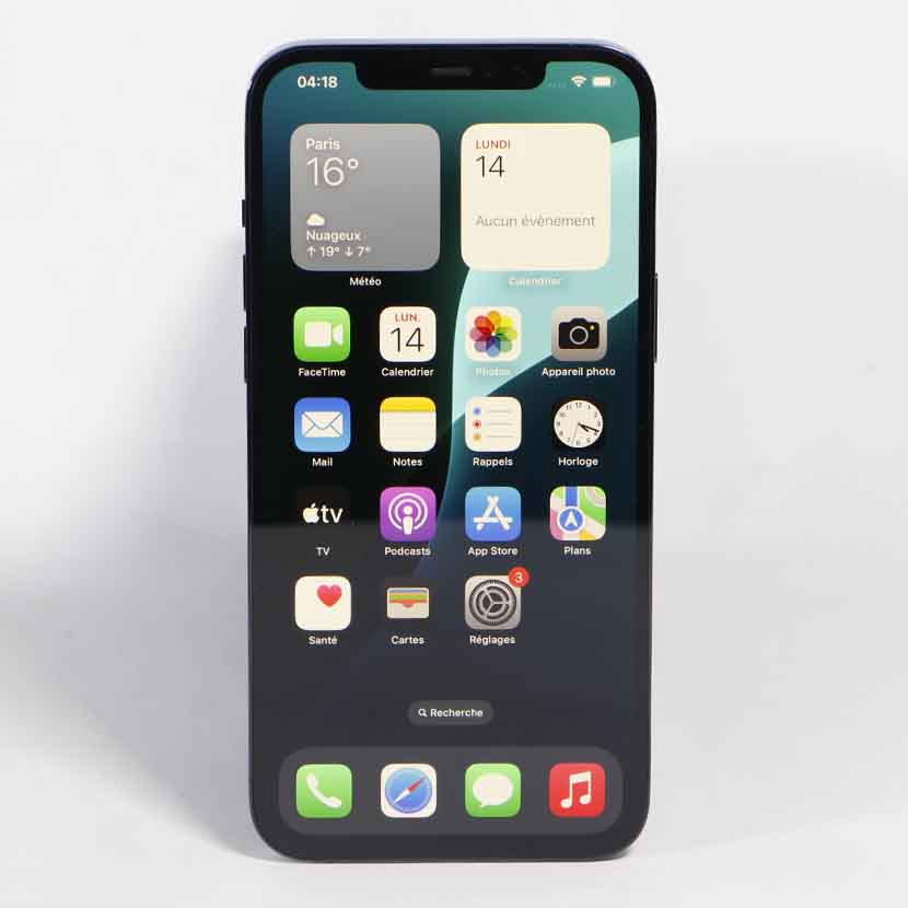 Vente de Téléphone portable d'occasion à Abidjan : Apple · iPhone 12 Pro Max · iOS 18 · Capacité : 4Gb/128Gb · connecteur USB Type-C · une nano SIM + eSIM *Garantie 6 mois