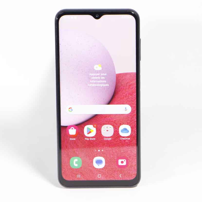 Vente de Téléphone portable Samsung Galaxy A13 5G d'occasion · Écran OLED 6.5" · Capacité : 4Go/64Go · Dual SIM (Nano SIM) · *Garantie 1 mois