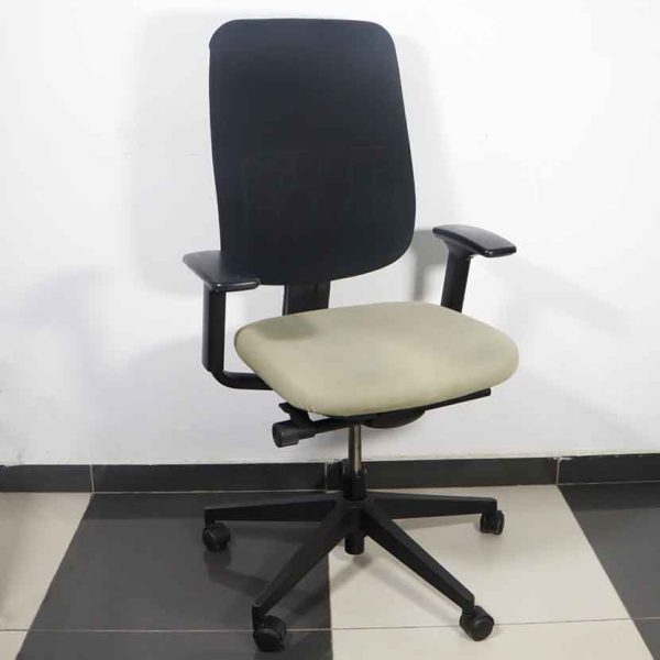 Fauteuil de bureau Steelcase Reply noir + translation - Avec accoudoirs – Image 3