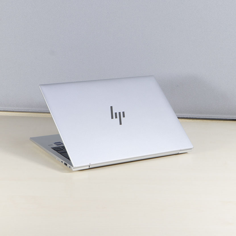 PC HP EliteBook 830 G9 Core i5 (12ᵉ Gen.) - RAM 16Go DDR4 SSD M2 512Go Écran 14" Full HD - Tactile – Image 5