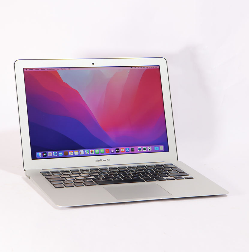 PC MacBook Air Core i5 – RAM 8Go DDR3 SSD 128 écran 13,3″ ; RAM, 8 Go DDR3 ; STOCKAGE, 128 Go SSD ; CARTE GRAPHIQUE, Intel HD Graphics 6000 1536 Mo.