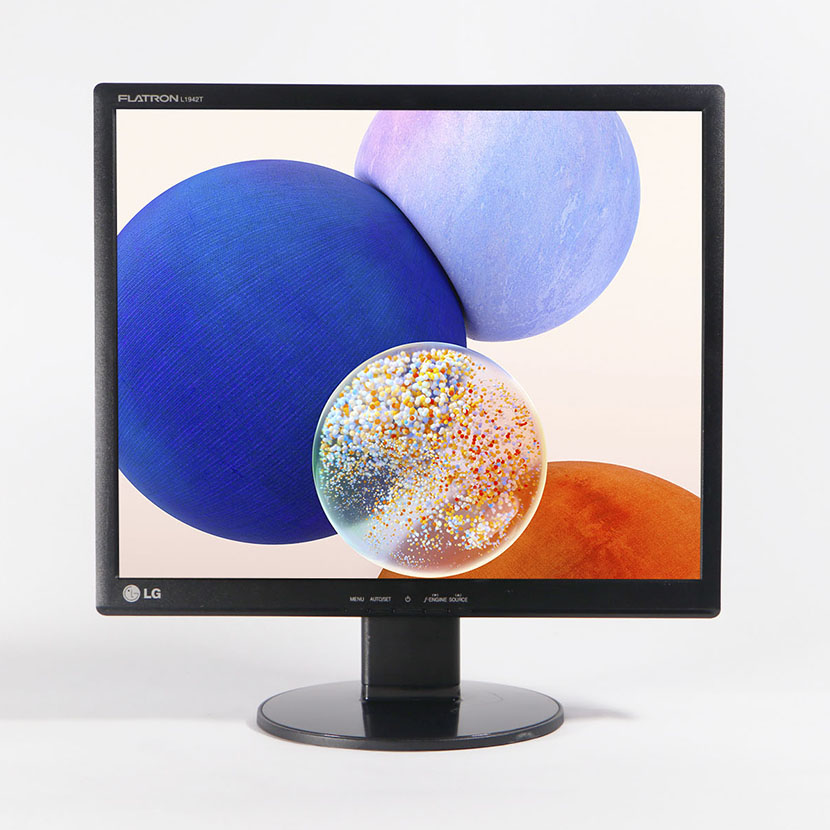 LG L1942T Carré est un moniteur 19" LCD avec de bonnes performances. La résolution 1600 x 900 offre des mouvements d'une clarté variée.