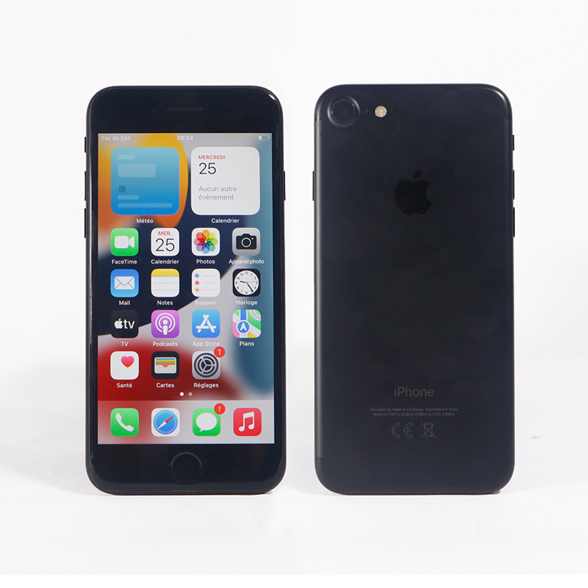 Apple iPhone 7 - 4G (LTE) smartphone - Nano SIM / Stockage 32 Go - Écran Retina IPS LCD - 4.7" - 750 x 1334 pixels - rear camera 12 MP - front camera 7 MP