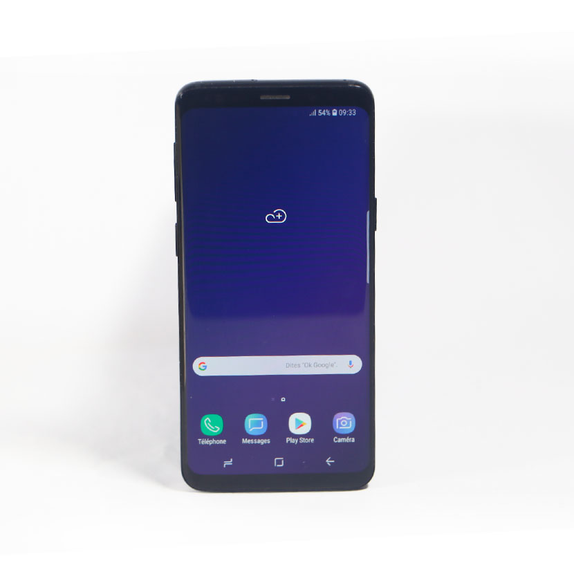 Téléphone portable Samsung galaxy S9 d'occasion RAM : 4 Go Stockage : 64 Go Appareil photo principal : 12 Mpx et frontal : 8 Mpx Compatibilité double SIM : Oui ( Nano SIM) Compatible a la 4G