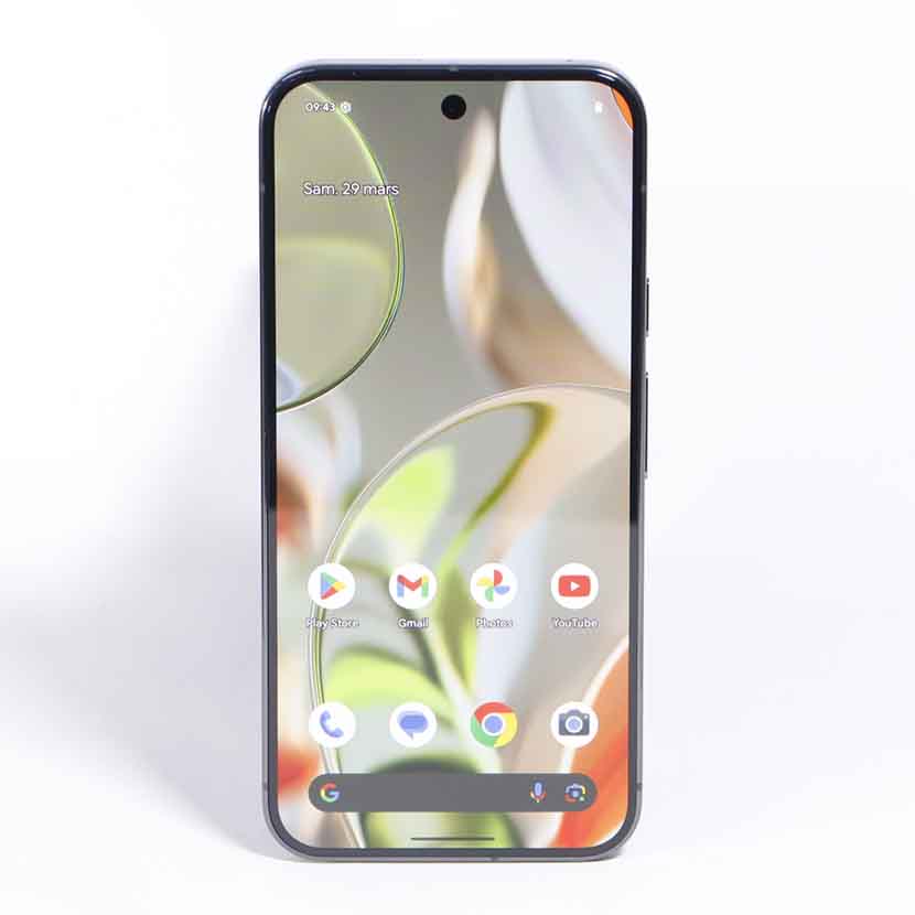 Vente de Téléphone portable d'occasion à Abidjan : Google Pixel 9 Pro XL · Android 15 · Capacité : 16Gb/128Gb · connecteur USB-C · une nano SIM + eSIM * Garantie 6 mois