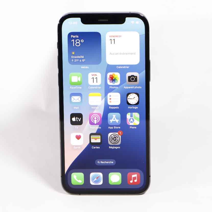 Téléphone portable d'occasion à Abidjan : iPhone 12 Pro · iOS 18 · Capacité : 6Gb/128Gb · connecteur Lightning · une nano SIM + eSIM * Garantie 1 mois