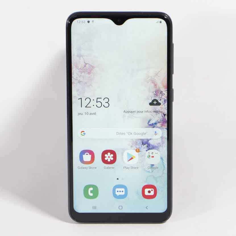 Téléphone portable Samsung Galaxy A10 4G d'occasion · Écran OLED 6.2" · Capacité : 2Go/32Go · Dual SIM (Nano SIM) · *Garantie 6 mois